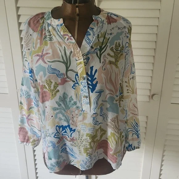 Spartina 449 Cora Seafoam Mermaids Split V-neck 100% Silk Blouse Size S - Picture 3 of 11
